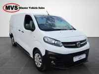 Used Vauxhall Vivaro 100 HP (73 kW) 2021 White MPV