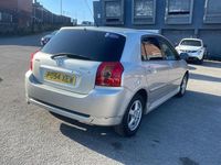 Used Toyota Corolla T3 109 HP (80 kW) 2004 Silver Hatchback