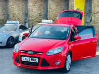 Used Ford Focus Zetec 125 HP (91 kW) 2013 Red Hatchback