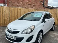 Used Vauxhall Corsa Excite 65 HP (47 kW) 2014 White Hatchback
