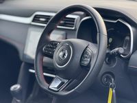 Used MG ZS Exclusive 106 HP (77 kW) 2023 Red SUV