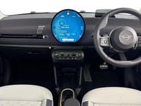 Second-hand Mini Cooper Hatch 133 kW (181 CP) 2025 Argintiu Hatchback