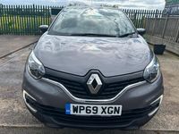 Used Renault Captur Iconic 90 HP (66 kW) 2019 Grey SUV