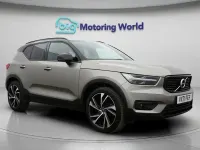 Usado Volvo XC40 R-Design Pro 163 CV (119 kW) 2022 Gris SUV