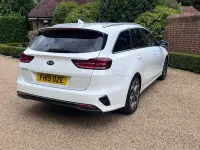 Used Kia Ceed 2019 White Hatchback