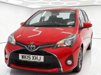 Used Toyota Yaris 90 HP (66 kW) 2015 Red Hatchback