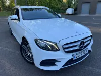 Gebraucht Mercedes E220 AMG line 2017 Weiß Kombi