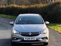 Używany Vauxhall Astra 110 KM (80 kW) 2024 Srebrny