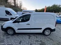 Used Citroën Berlingo 75 HP (55 kW) 2017 White MPV