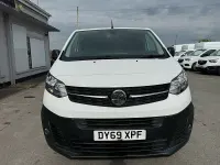 Used Vauxhall Vivaro 100 HP (73 kW) 2019 White MPV