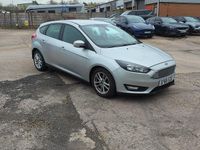 Begagnad Ford Focus Zetec 2016 Silver Halvkombi