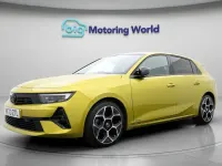 Used Vauxhall Astra Ultimate 130 HP (95 kW) 2023 Yellow/black Hatchback