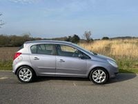 Used Vauxhall Corsa Design Edition 90 HP (66 kW) 2007 Blue Hatchback