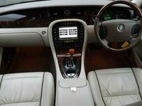 Used Jaguar XJ8 300 HP (220 kW) 2005 Sedan