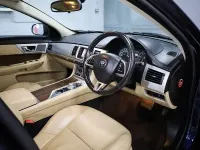 Gebraucht Jaguar XF Luxury 163 PS (119 kW) 2014 Blau Limousine
