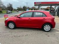 Begagnad Kia Rio 83 HK (61 kW) 2020 Röd Halvkombi