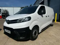 Used Toyota Proace Active 100 HP (73 kW) 2023 White MPV