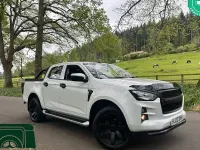 Used Isuzu D-Max 165 HP (121 kW) 2024 Cabriolet