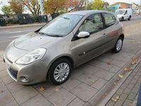 Used Renault Clio II 2010 Beige Hatchback