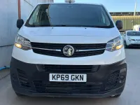 Used Vauxhall Vivaro Edition 100 HP (73 kW) 2019 White MPV