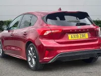 Used Ford Focus ST-Line 125 HP (91 kW) 2019 Red Hatchback