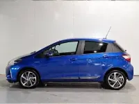 Used Toyota Yaris 100 HP (73 kW) 2020 Blue Hatchback
