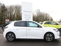 Used Peugeot 208 Allure Premium 101 HP (74 kW) 2022 White Hatchback