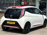Used Toyota Aygo x-press 69 HP (50 kW) 2018 White Hatchback