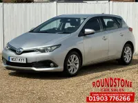 Used Toyota Auris Hybrid Business Edition 2017 Silver Hatchback