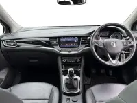 Usado Vauxhall Astra Elite 200 CV (147 kW) 2018 Negro Utilitario