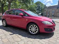 Used Seat Leon Ecomotive 105 HP (77 kW) 2011 Red Hatchback