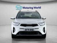 Used Kia Stonic 99 HP (72 kW) 2021 White SUV