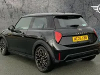 Used Mini Cooper Hatch 113 kW (154 HP) 2025 Black Hatchback