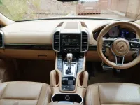 Used Porsche Cayenne 385 HP (283 kW) 2016 White SUV