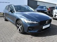 Używany Volvo V60 Plus 195 KM (143 kW) 2025 Niebieski Kombi