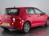 Used VW Golf VII SE 116 HP (85 kW) 2018 Hatchback