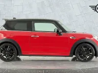 Used Mini Cooper Hatch 134 HP (98 kW) 2019 Red Hatchback