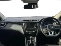Used Nissan Qashqai Acenta Premium 140 HP (102 kW) 2018 Red SUV