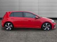 Używany VW Golf VII GTI 245 KM (180 kW) 2019 Czerwony Hatchback