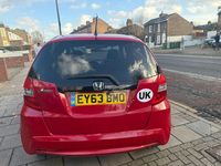 Begagnad Honda Jazz ES 99 HK (72 kW) 2013 Röd Halvkombi