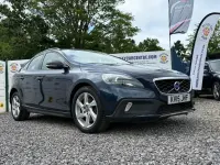 Used Volvo V40 190 HP (139 kW) 2015 Blue Hatchback