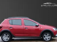 Usado Dacia Sandero Comfort 100 HP (73 kW) 2021 Vermelho Citadino