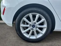 Begagnad Ford Fiesta Titanium 125 HK (91 kW) 2017 Vit Halvkombi