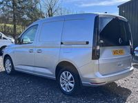 Usado VW Caddy Pro 102 HP (75 kW) 2023 Prateado Monovolume