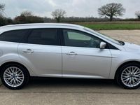 Used Ford Focus Zetec 125 HP (91 kW) 2013 Silver Estate