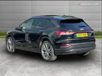 Usado Audi Q4 e-tron Advanced 219 kW (299 HP) 2021 Preto SUV