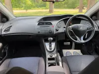 Używany Honda Civic SE 140 KM (102 kW) 2009 Czerwony Hatchback