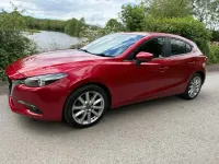 Begagnad Mazda 3 Inclusive 120 HK (88 kW) 2018 Röd Halvkombi