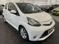Used Toyota Aygo 68 HP (50 kW) 2013 White Hatchback