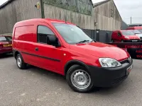 Used Vauxhall Combo 75 HP (55 kW) 2011 Red Van